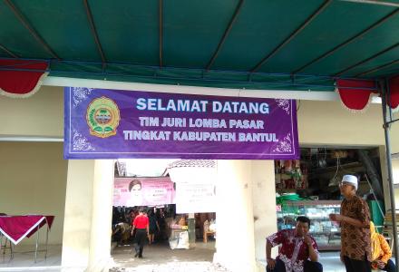 KUNJUNGAN LAPANGAN TIM JURI LOMBA PENGELOLAAN DAN ADMINISTRASI PASAR TINGKAT KAB. BANTUL TAHUN  2017