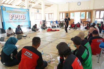 FPRB Kelurahan Timbulharjo Selenggarakan Pelatihan Pertolongan Pertama Mengurangi Resiko Bencana