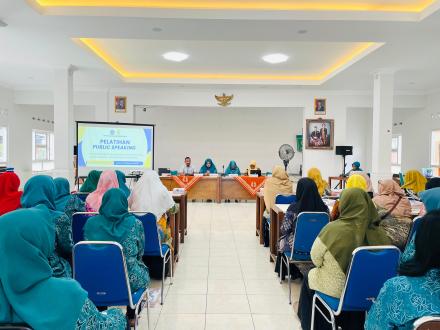Pelatihan Public Speaking Bagi Para kader Kalurahan Timbulharjo